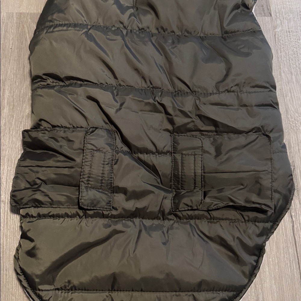 Title: New Frisco XL Quilted Dog Puffer Coat Army Green NWT - Picture 5 of 5